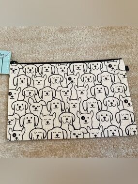 NWT Large Dog Zip Pouch